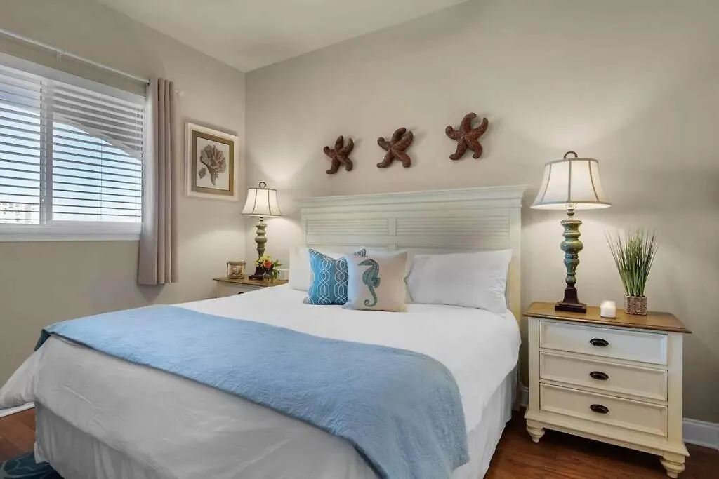 Cute Luxurious Condo - 2 Minute Walk To The Beach! Destin United States